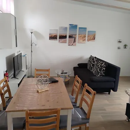 Nette In Grosssteinberg Mit Grill Und Terrasse